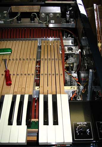 Repairing one pressure pad in the Mellotron FX Console